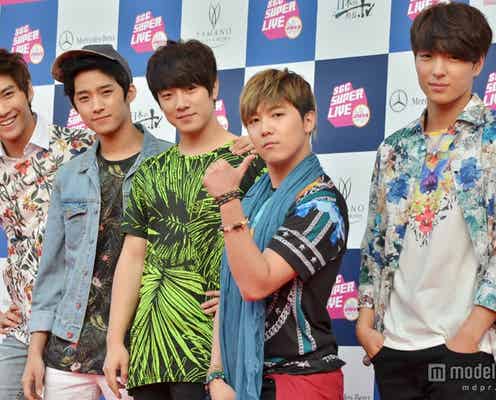 <速報>FTISLAND、レッドカーペットでスタイリッシュな“コンビニファッション”披露