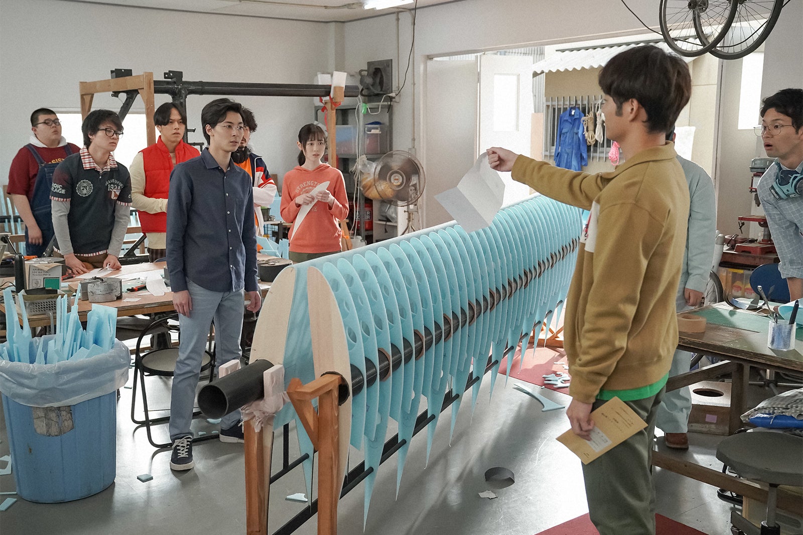 松尾鯉太郎、森田大鼓、山形匠、高杉真宙、細川岳、福原遥、足立英、永沼伊久也／「舞いあがれ！」第17話（C）NHK