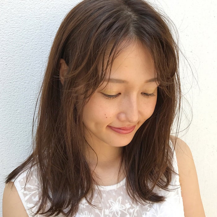 伸ばしかけ前髪はうっとおしい！邪魔な髪はヘアアレンジで回避 モデルプレス