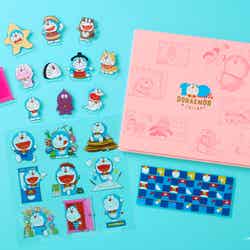 プレミア特典付きチケット(3,000セット限定)特典:全10種のアクリルバッジが付属する、特別感あふれる豪華セット/提供写真