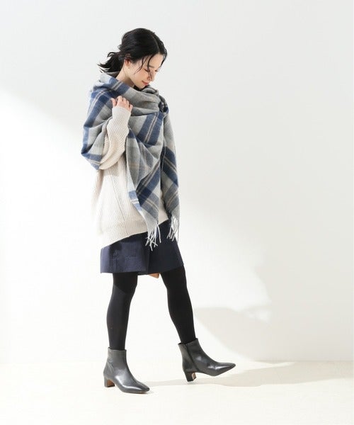 冬のハーフパンツコーデ選 レディース 旬のレザーやツイードの着こなし方 モデルプレス