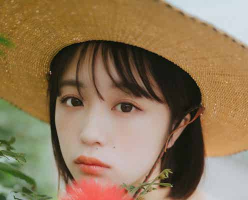 なえなの、白肌輝くノースリーブ姿からアイドル姿まで 最新フォトブックで七変化「一緒に旅してる感覚の写真を楽しんで」