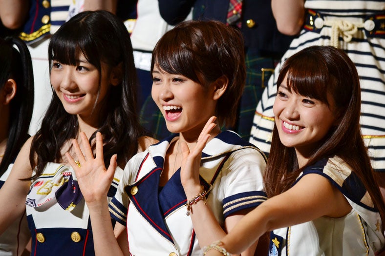 柏木由紀、前田敦子、大島優子（「AKB48 22ndシングル 選抜総選挙、6月9日撮影）