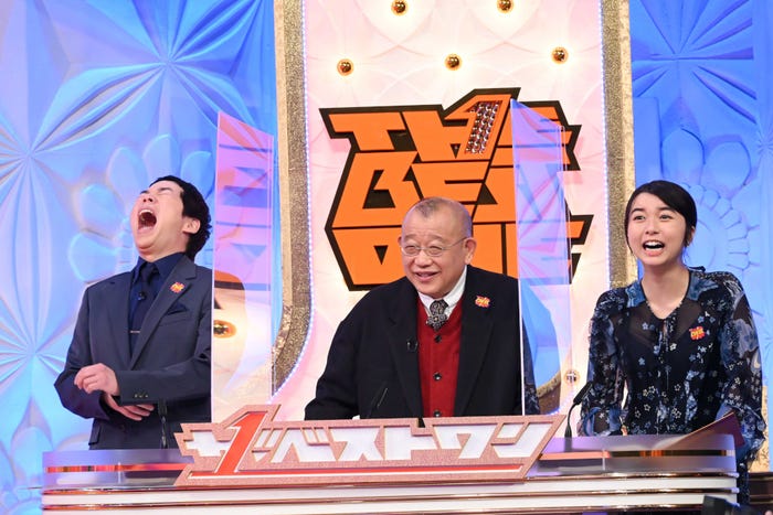 今田耕司、笑福亭鶴瓶、上白石萌歌(C)TBS
