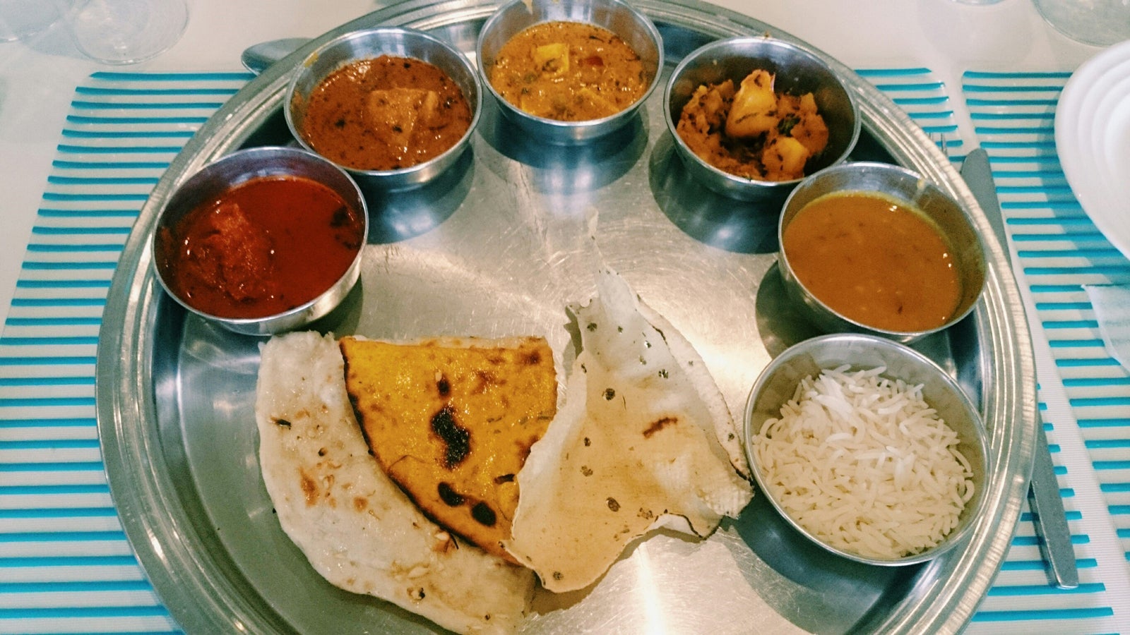 カレー／画像提供：所属事務所