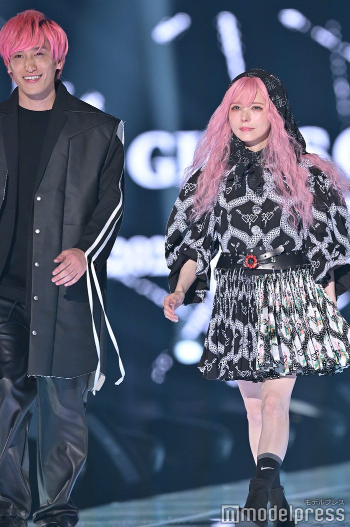 兼近大樹、益若つばさ(C)モデルプレス