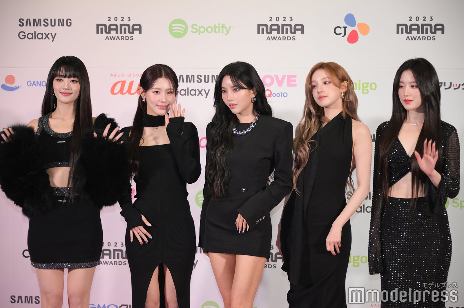 (G)I-DLE（左から）ミンニ、ミヨン、ソヨン、ウギ、シュファ（C）モデルプレス