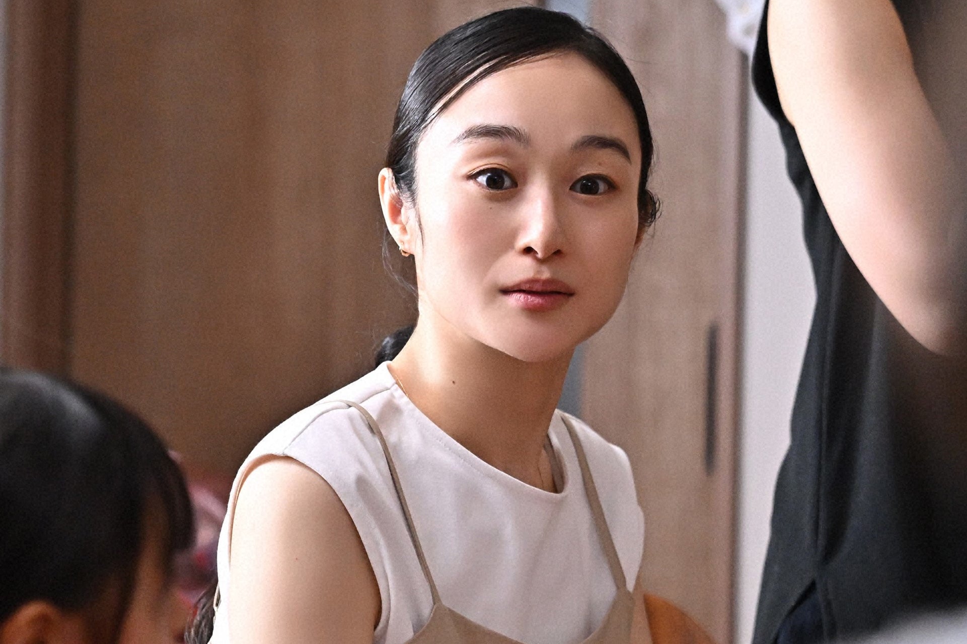 小野ゆり子「西園寺さんは家事をしない」第4話より（C）TBS