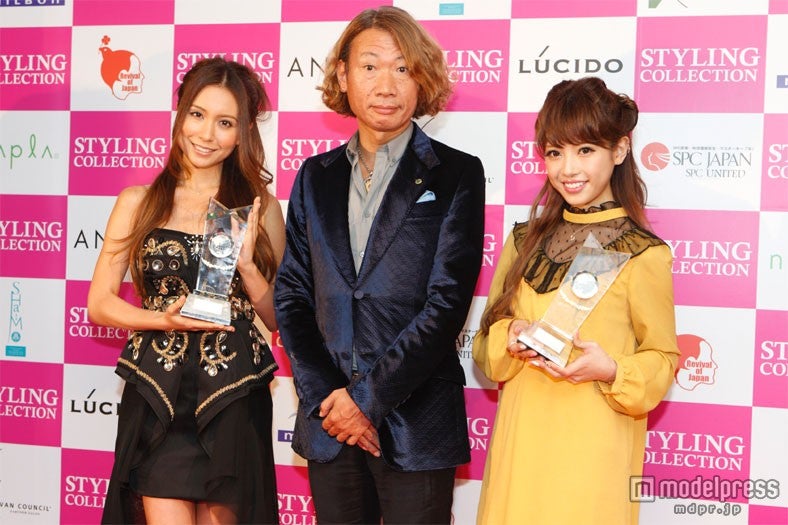 「BEST STYLING AWARD」を受賞したMay J．、舟山久美子