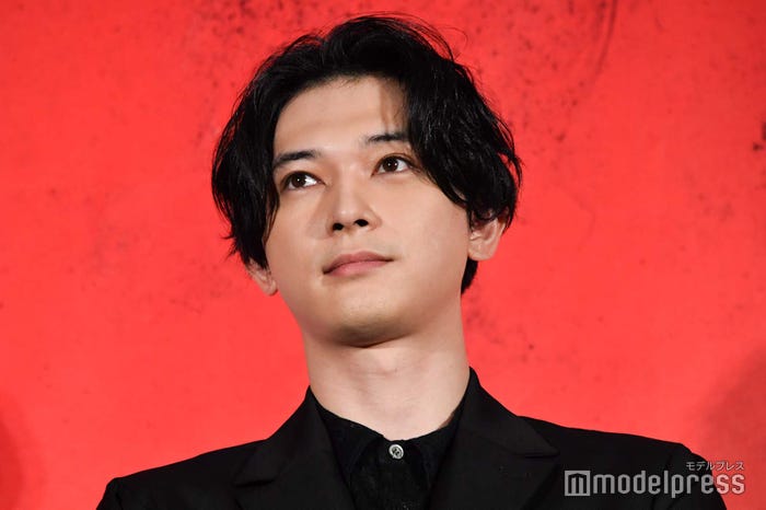 吉沢亮(C)モデルプレス