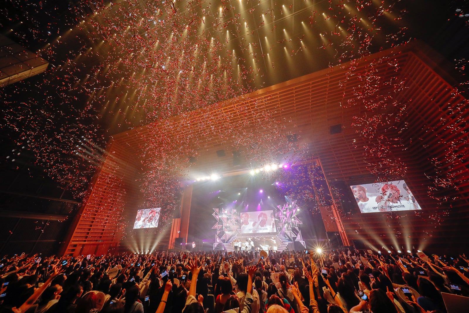 『MONSTA X, JAPAN 1st LIVE TOUR 2018～PIECE～』（提供写真）