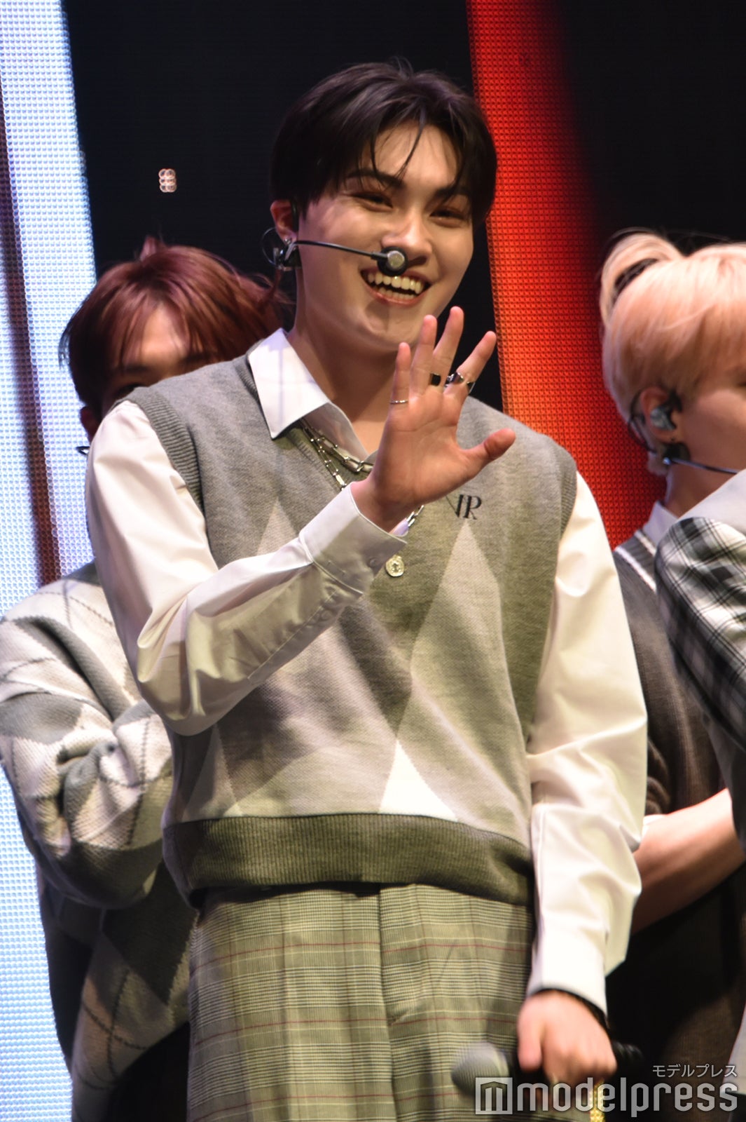 レンタ（C）モデルプレス