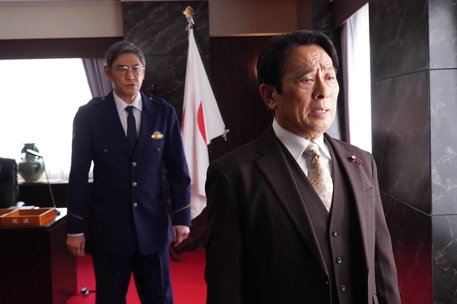 杉本哲太、金田明夫「相棒season22」最終回SPより（C）テレビ朝日