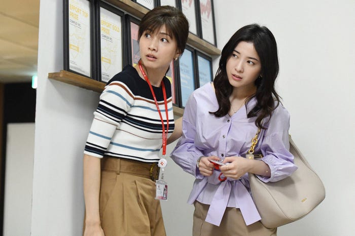 内田有紀、吉高由里子/「わたし、定時で帰ります。」第5話より(C)TBS