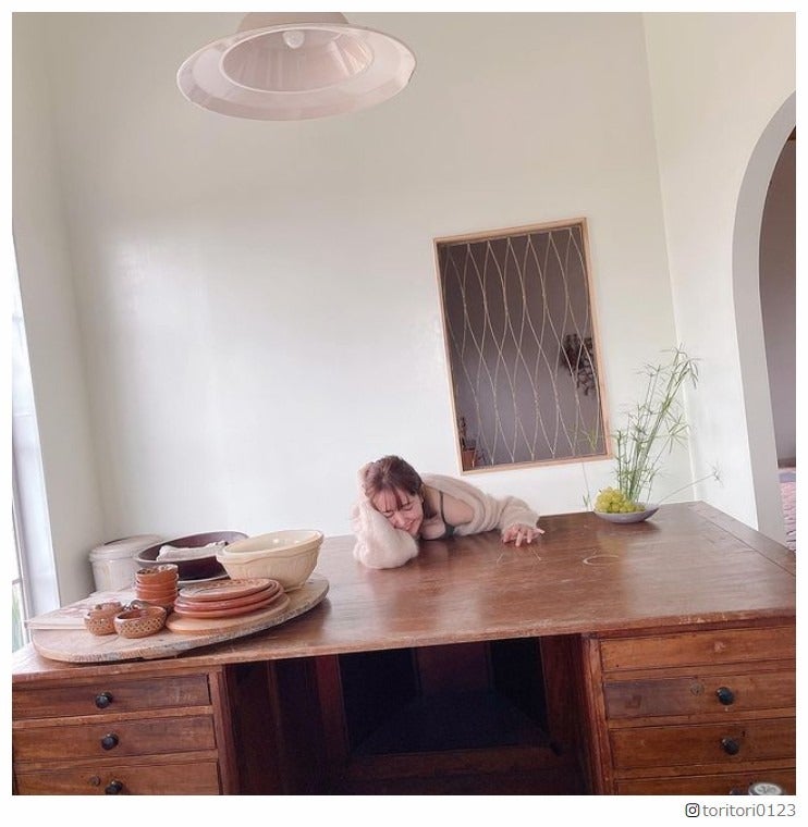 トリンドル玲奈「ちょっぴりsexyなの」ファンリクエストショットに“可愛すぎる”の声