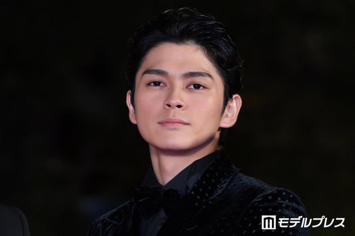 眞栄田郷敦、デビュー前「吹奏楽コンクール」貴重映像公開 広瀬アリスがツッコミ「チャラくない？」