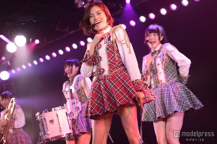 7月16日に行われた峯岸チーム4「アイドルの夜明け」公演の様子(C)AKS