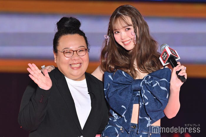 宮内ジャーナリスト、藤田ニコル(C)モデルプレス