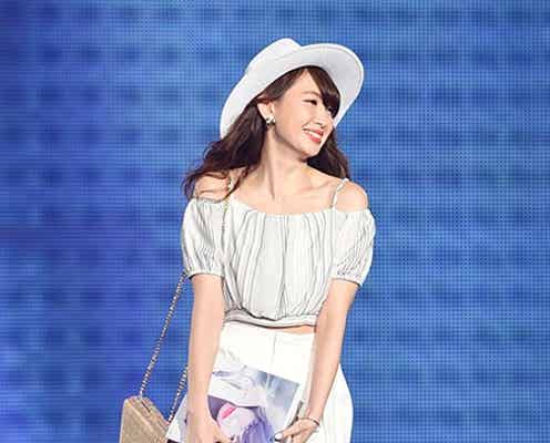 小嶋陽菜、写真集の“Tバック”に言及「なるべく履くようにしている」<神戸コレクション2015S/S>