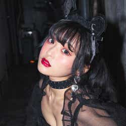 モデルプレス - 「ミスiD 2020」it girl賞・あむ、美谷間際立つSEXYショットで魅了