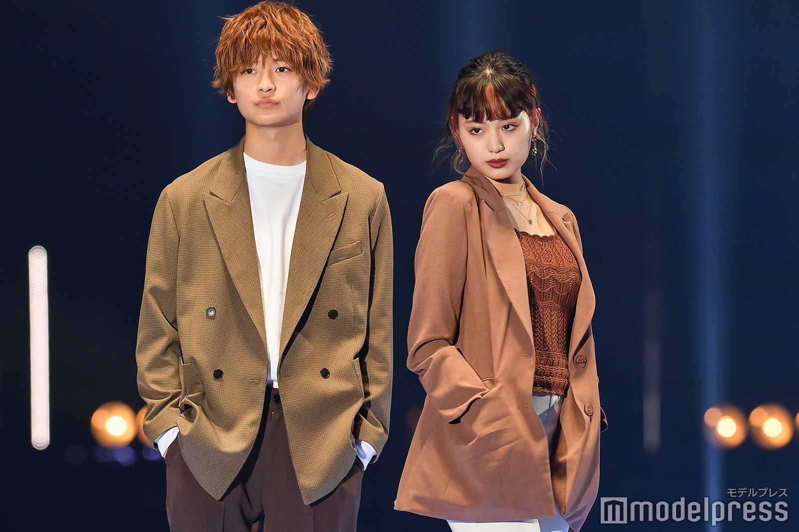 高橋文哉、鶴嶋乃愛（C）モデルプレス