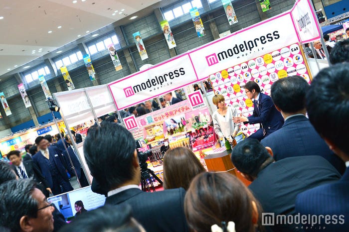 モデルプレスコーナーの様子 (C)モデルプレス