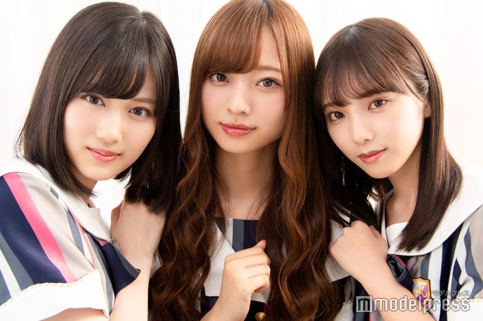 (左)山下美月(C)モデルプレス