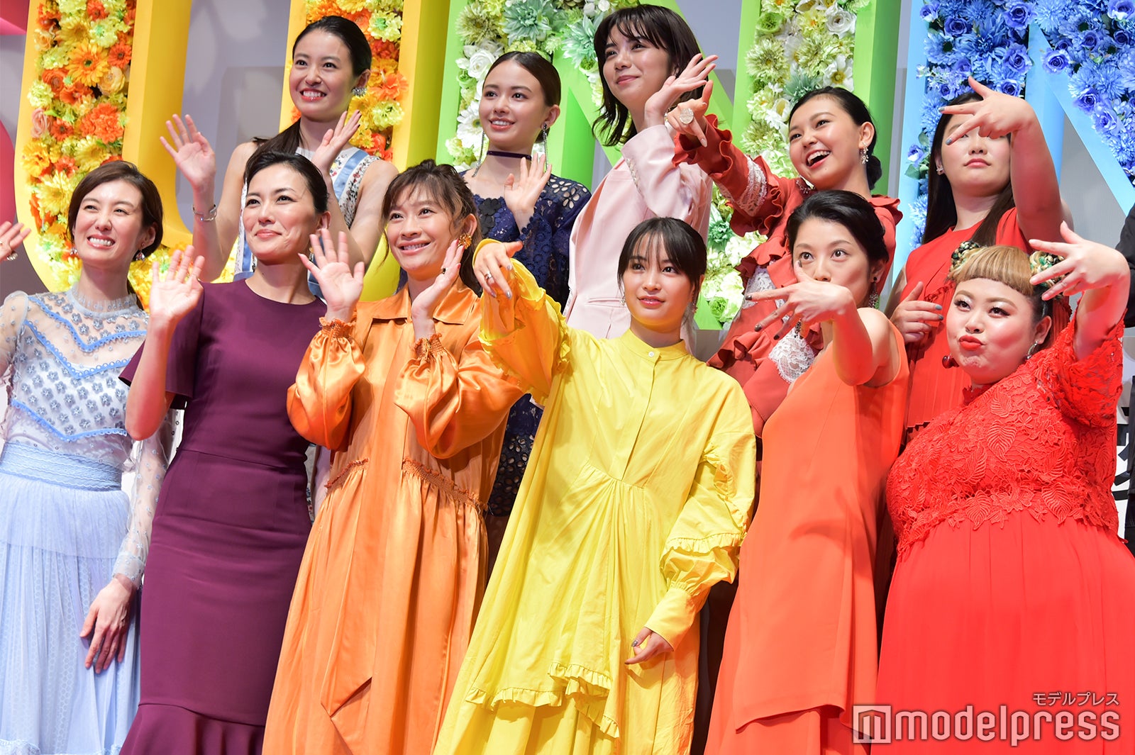 （後列左から）田辺桃子、山本舞香、池田エライザ、野田美桜、富田望生（前列左から）ともさかりえ、板谷由夏、篠原涼子、広瀬すず、小池栄子、渡辺直美（C）モデルプレス