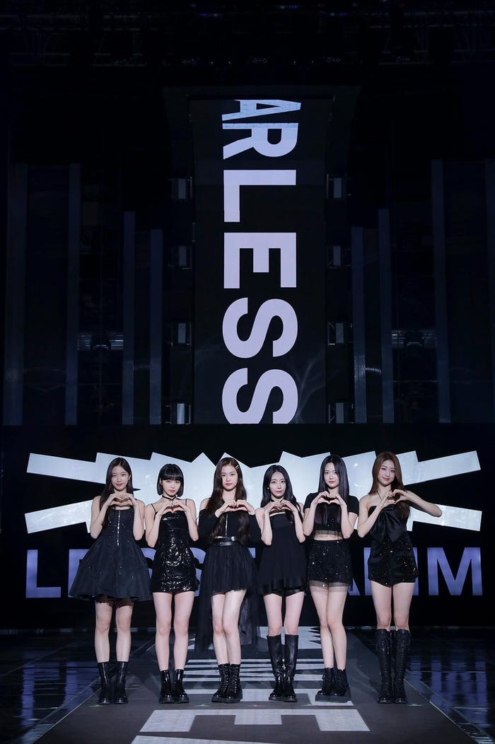 LE SSERAFIM(C) SOURCE MUSIC