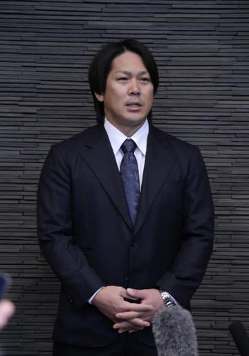 電撃金銭トレードの巨人・甲斐「びっくりと寂しさ」 FA加入から2年で楽天へ