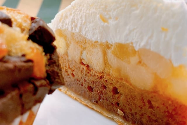 スタバ新作のバナナスイーツはもう食べた？