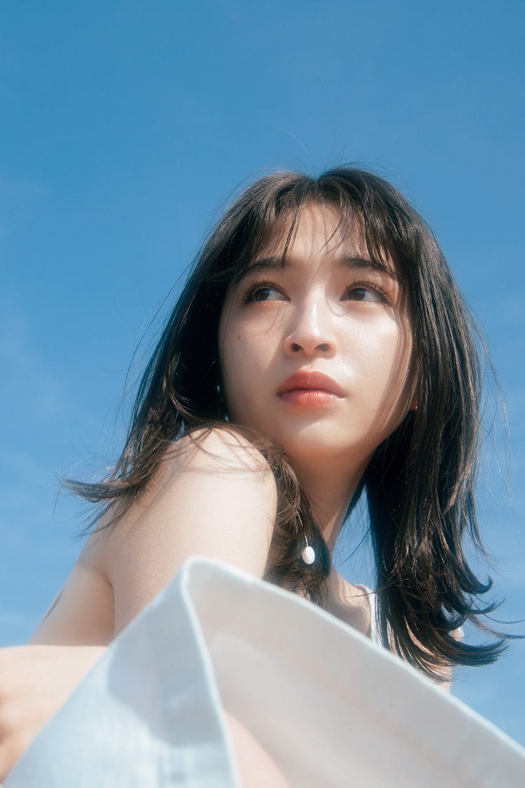 Wハイライト で作る無敵ベースメイク ツヤッと輝くトレンド美肌の作り方 モデルプレス