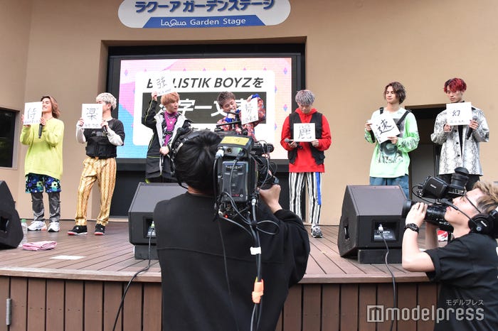 BALLISTIK BOYZ (C)モデルプレス
