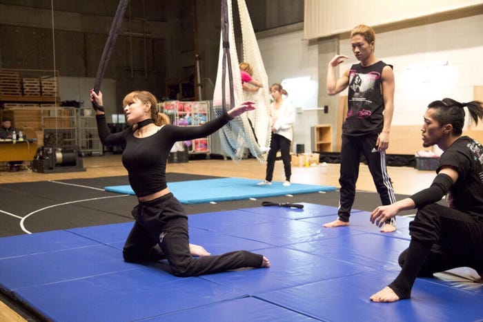 フライングリハーサルの様子(画像提供:avex)