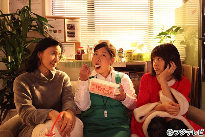 (左から)神野三鈴、馬場園梓、有村架純