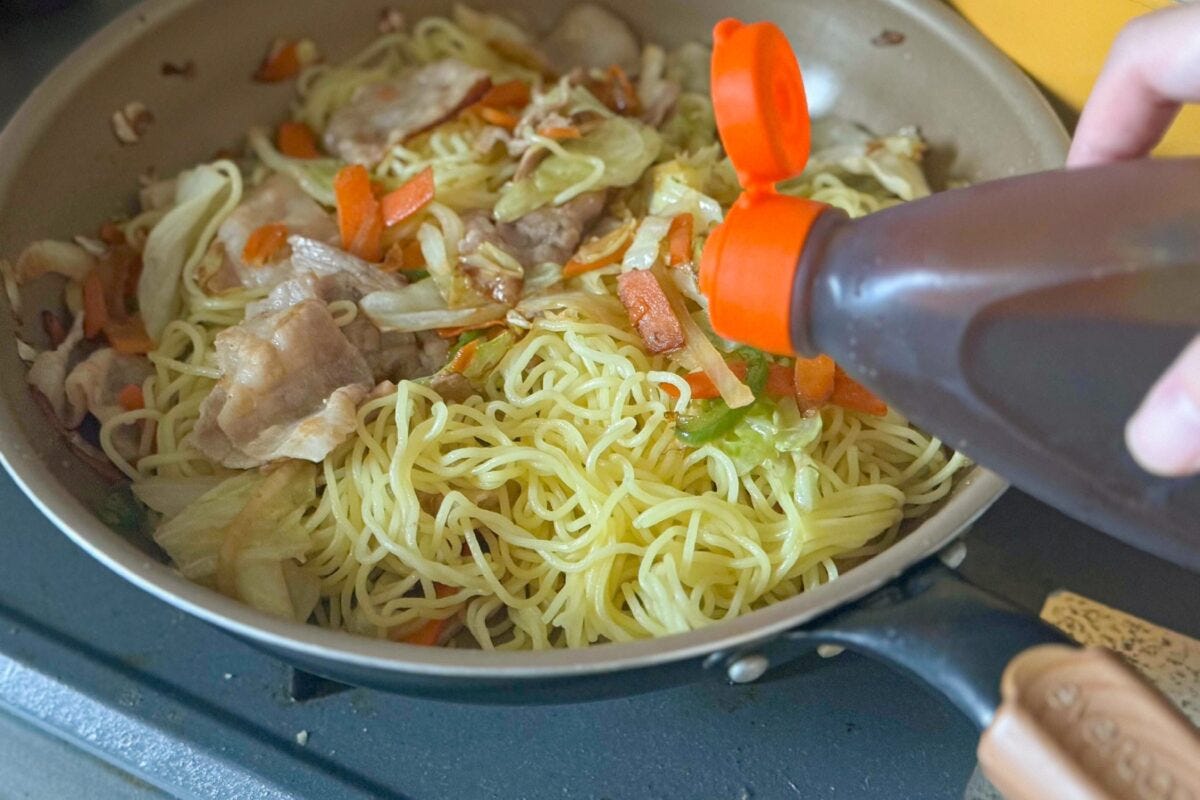 焼きそばにお好みソース