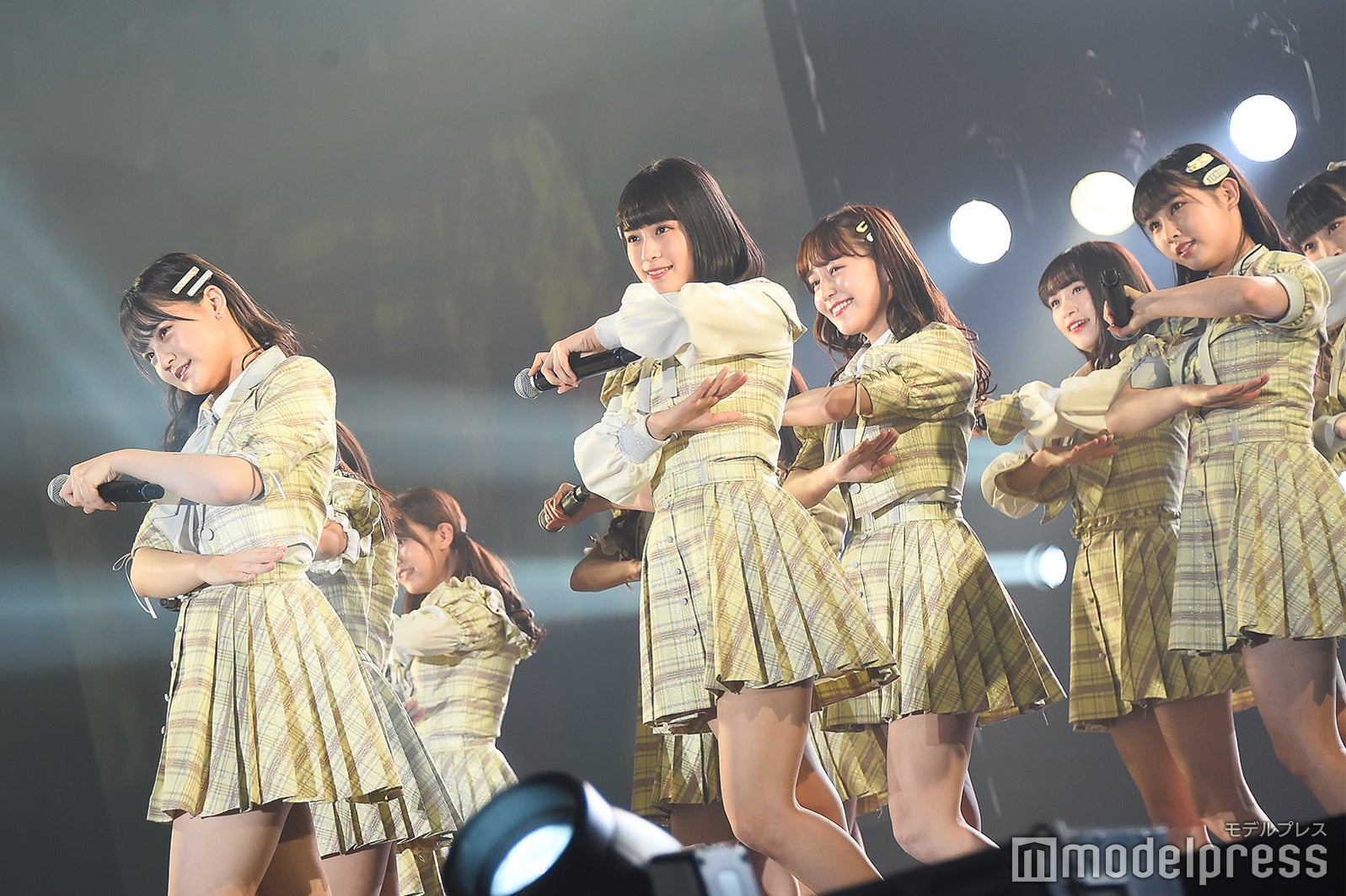 =LOVE（C）モデルプレス