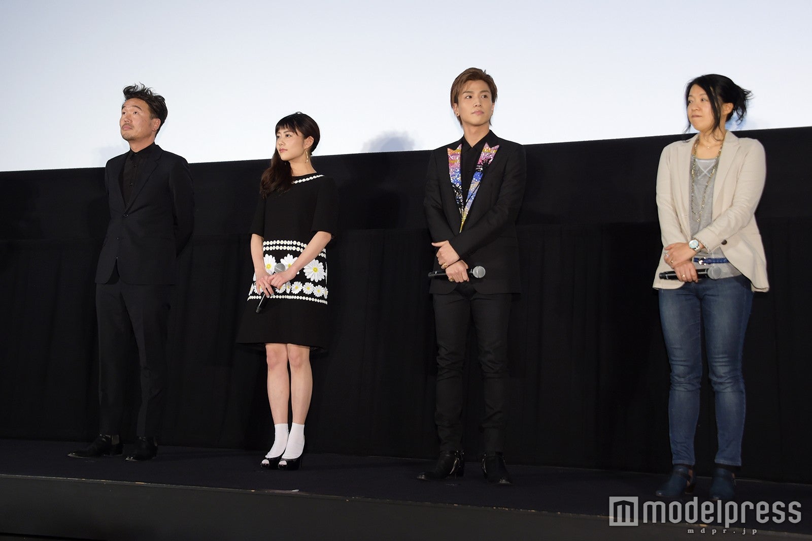 （左から）三木康一郎監督、高畑充希、岩田剛典、有川浩氏（C）モデルプレス