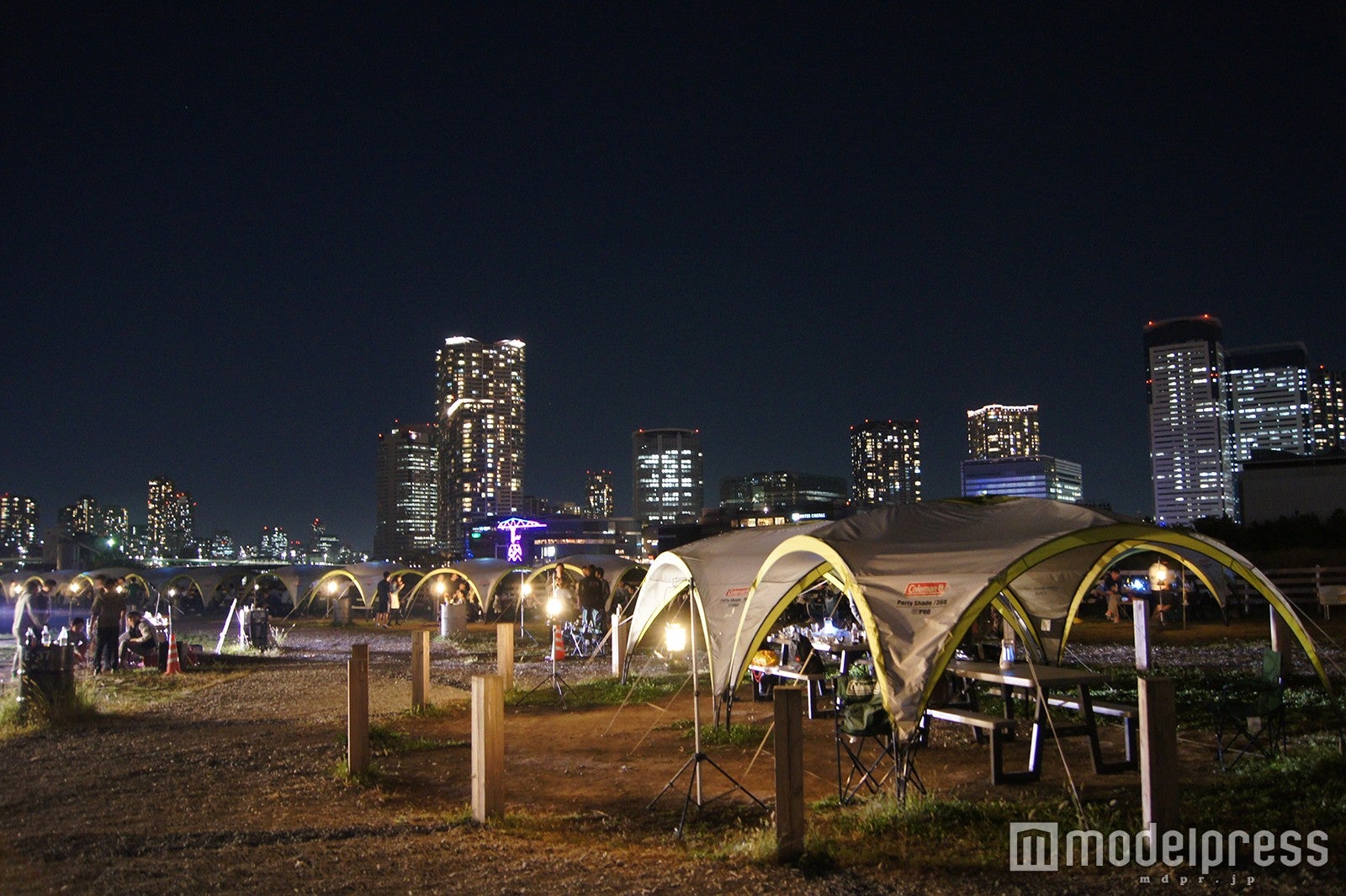 日没後は都心の夜景が輝きはじめる／画像提供：WILDMAGIC THE THIRD PARK TOYOSU