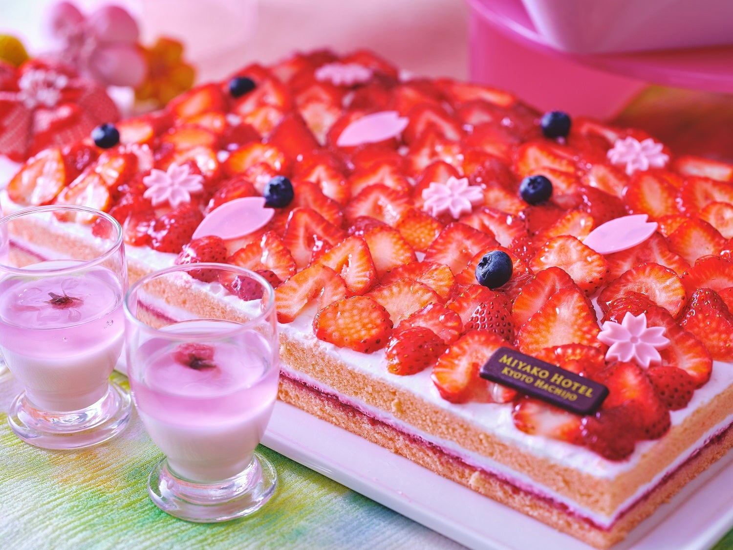 スイーツブッフェ「いちごとさくら」／提供画像