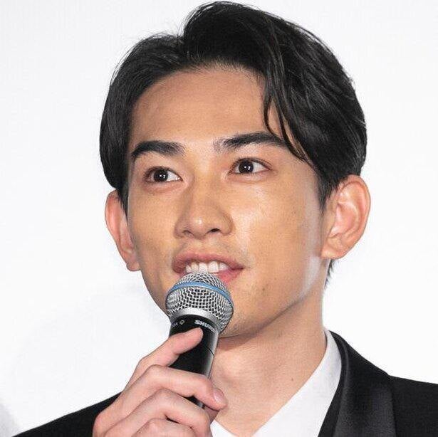 町田啓太 完全再現 土方歳三の洋装姿に そっくりで驚きました 令和によみがえった と反響 モデルプレス