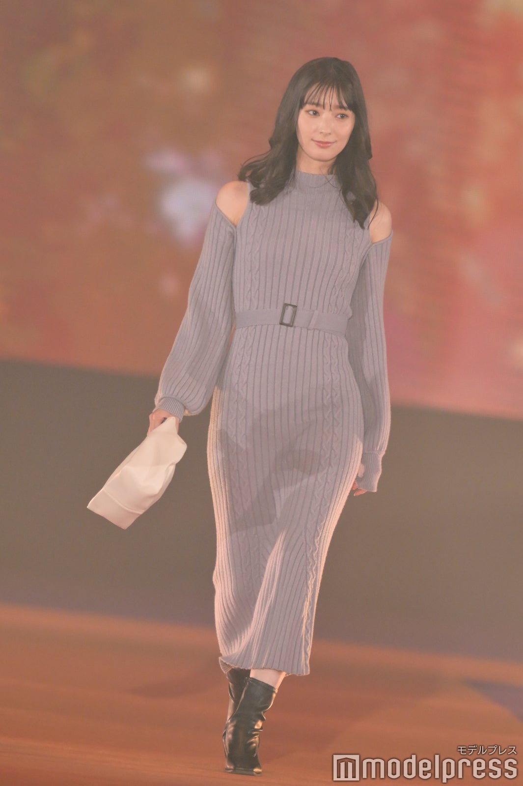 （C）モデルプレス