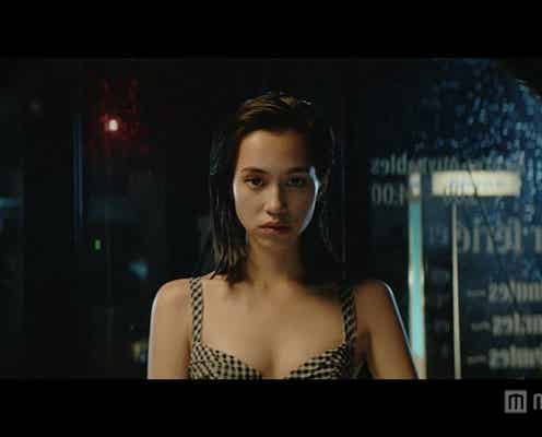 水原希子、美バストあらわなSEXYショットで悩殺 フェミニン&クールに魅せる