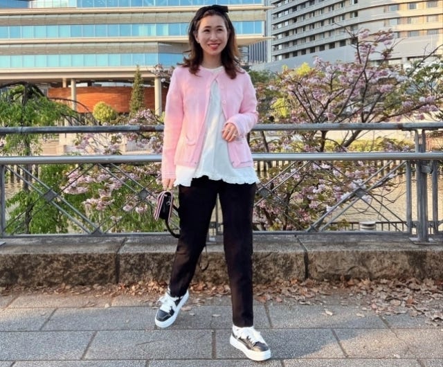 大橋あゆみ_くすみピンク