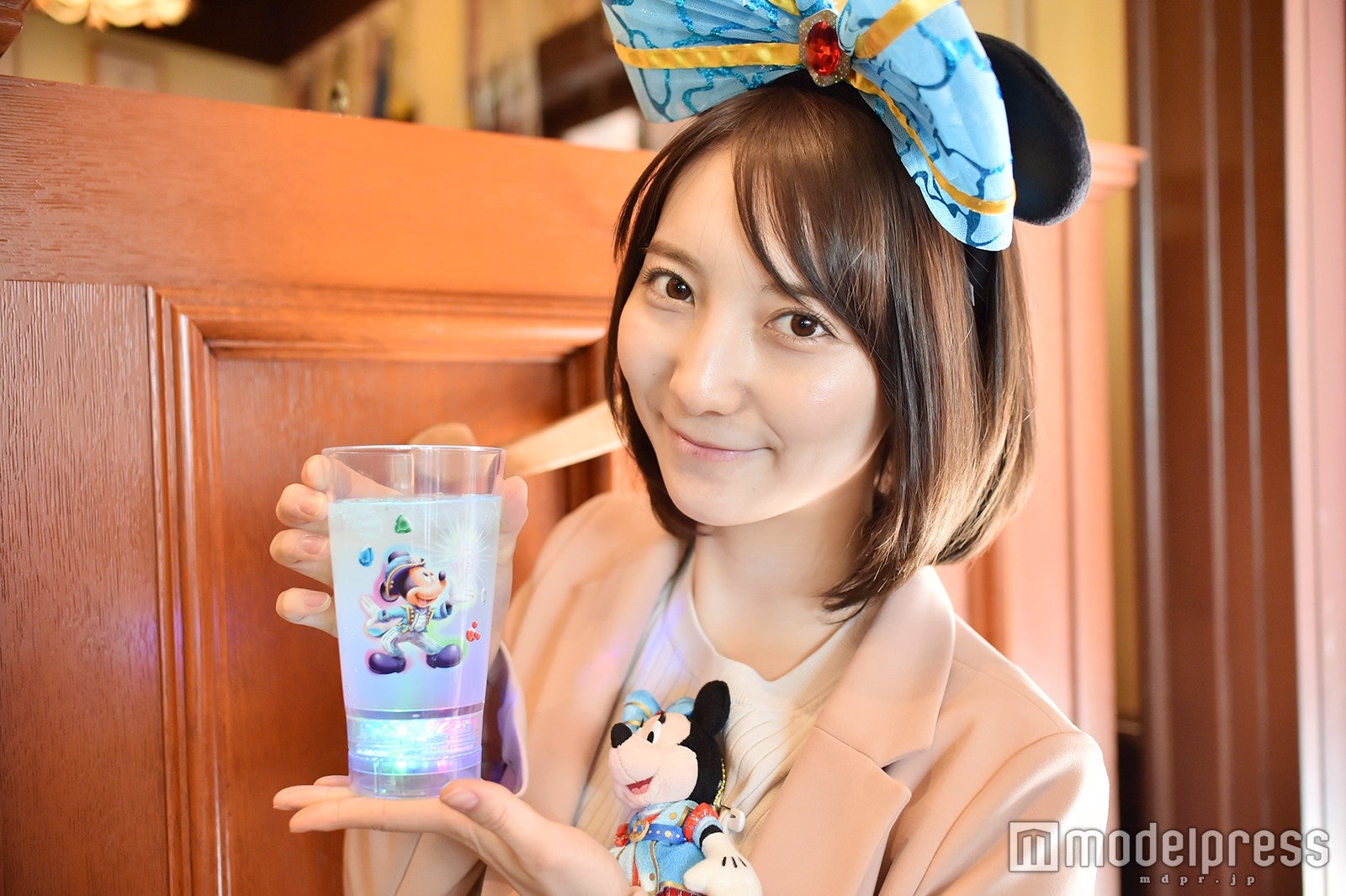 ドリンクカップ1200円（冷たいソフトドリンクをチョイス）／（モデル：堀瑞希）／（C）モデルプレス