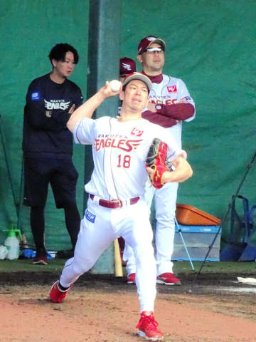 楽天 マエケンが変化球解禁30球「現時点ではいい感じ」 日本のボールへの対応は「基本的に問題はない、微調整だと思います」今キャンプ2度目のブルペン