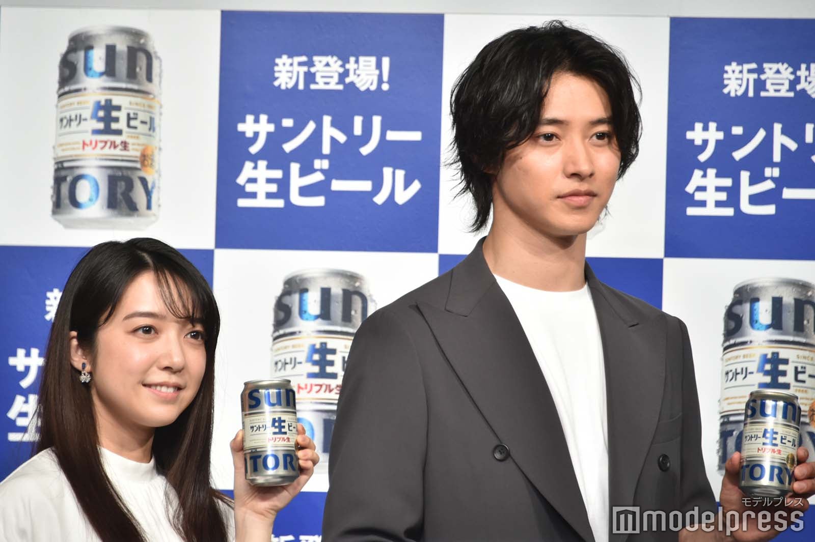 上白石萌音、山崎賢人 （C）モデルプレス