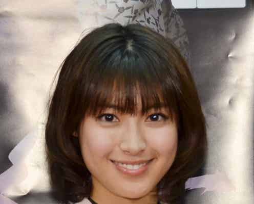 瀧本美織、美脚あらわに会見登場 時代劇に初挑戦