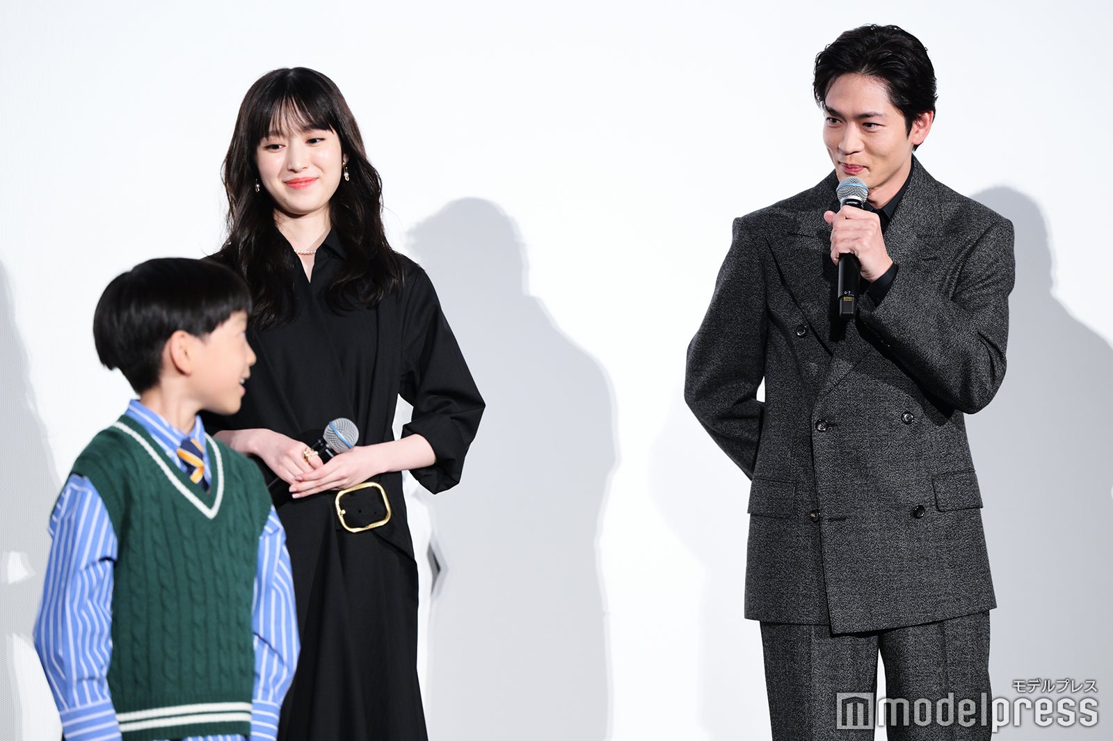 福本莉子、松下洸平（C）モデルプレス