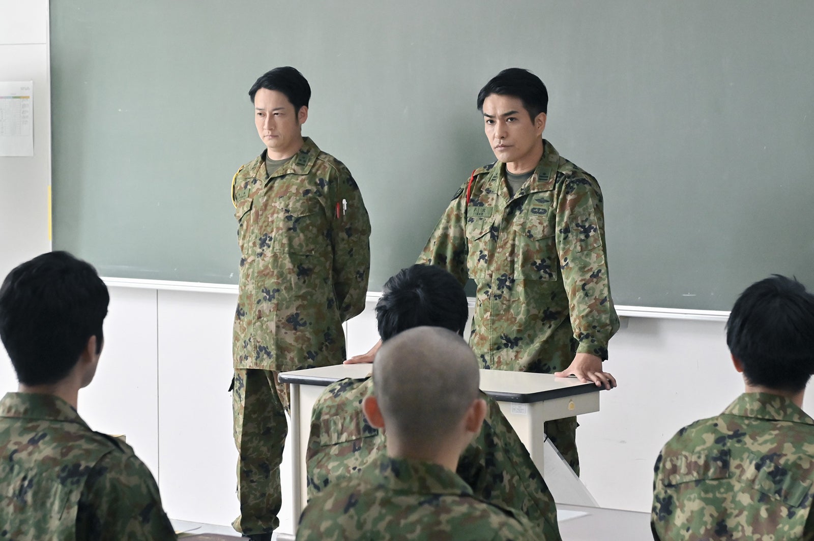 （右）北村一輝／「テッパチ！」第6話より（C）フジテレビ